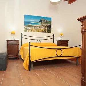 appartamenti-leone1.sicilyhotelsitaly.net/
